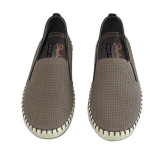 Skechers Sneakers Women’s Size 7.5 Color Light Purple Slip-on Sepuleveda Blvd